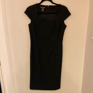 Banana Republic LBD With Piping and Cap Sleeve Black 6